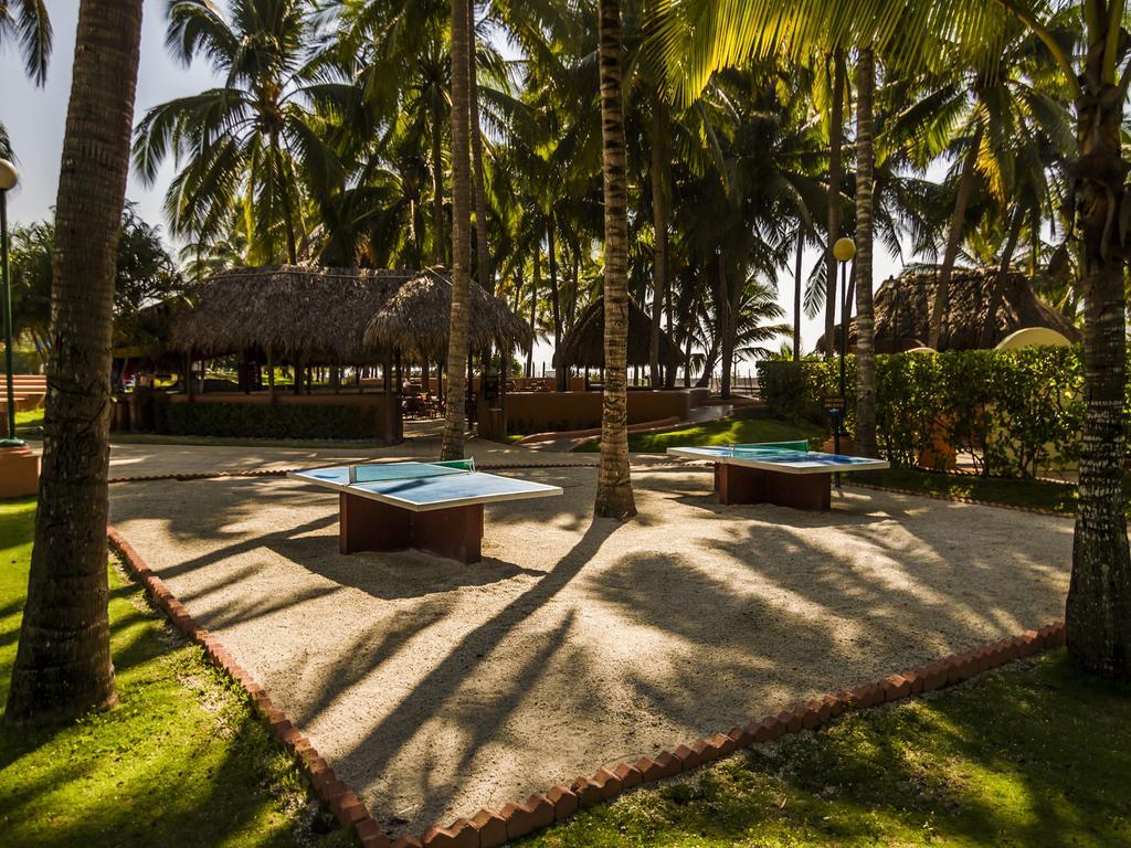 Hotel Soleil Pacifico Chulamar Exterior foto