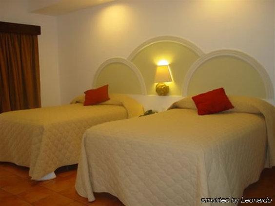 Hotel Soleil Pacifico Chulamar Quarto foto