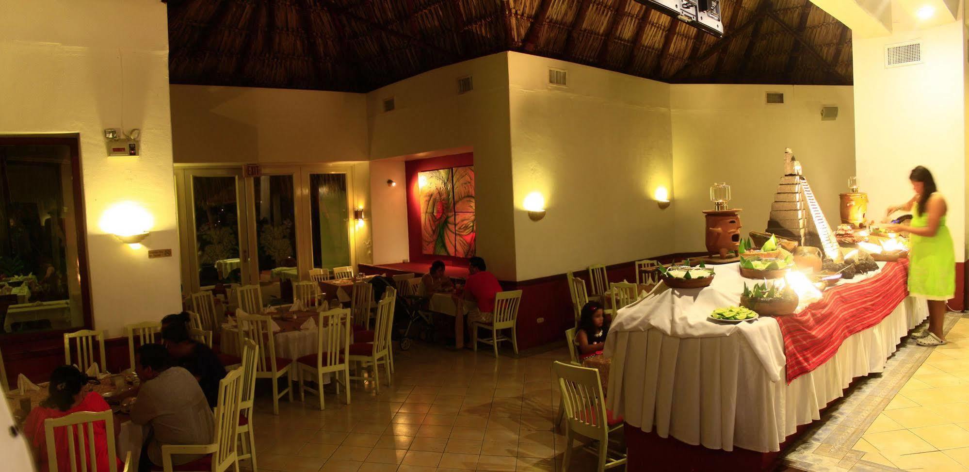 Hotel Soleil Pacifico Chulamar Exterior foto