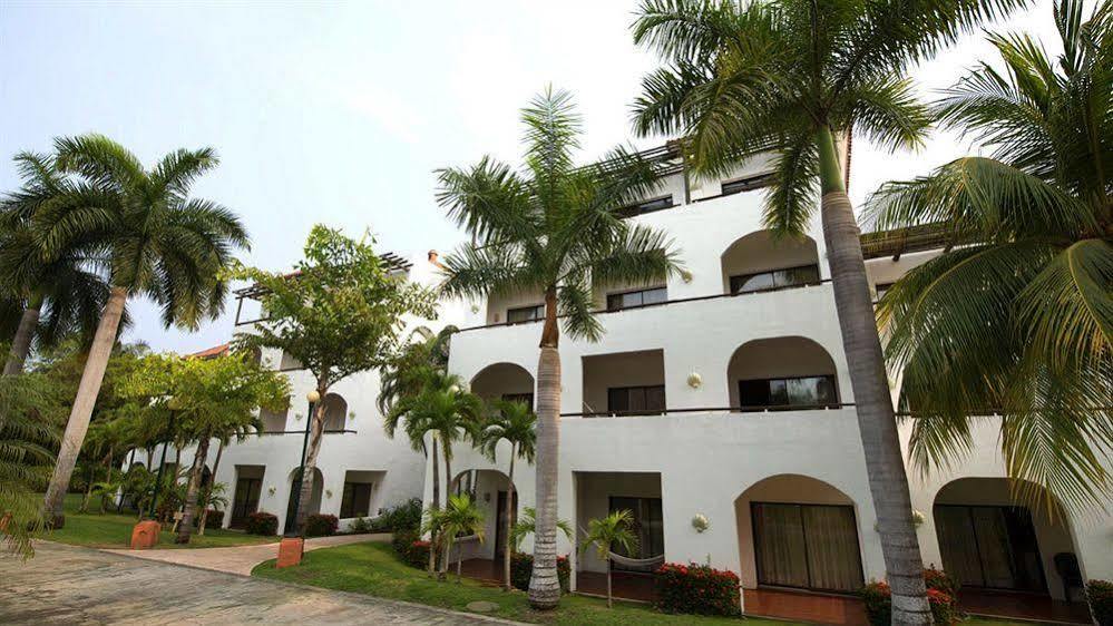 Hotel Soleil Pacifico Chulamar Exterior foto