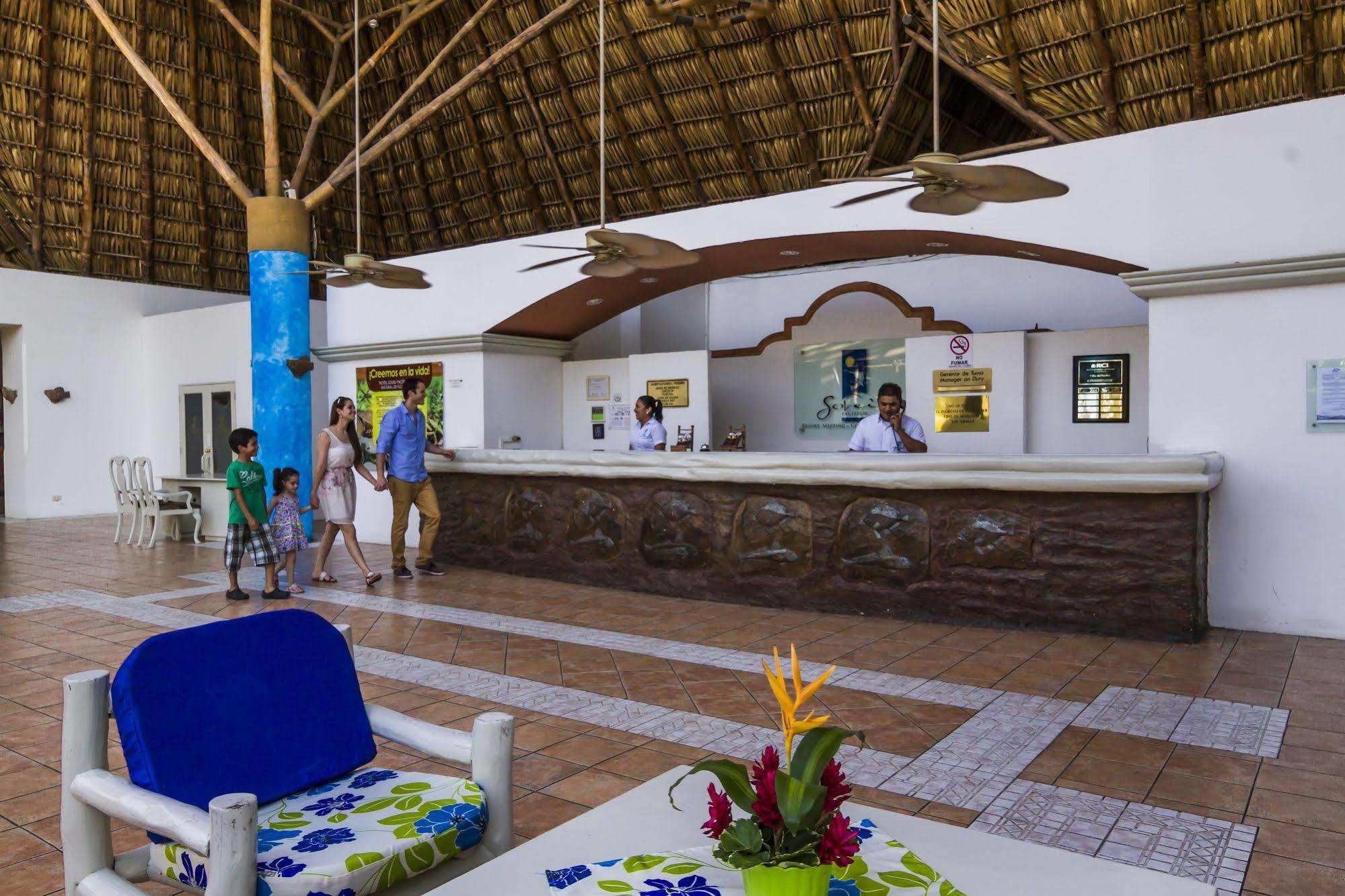 Hotel Soleil Pacifico Chulamar Exterior foto
