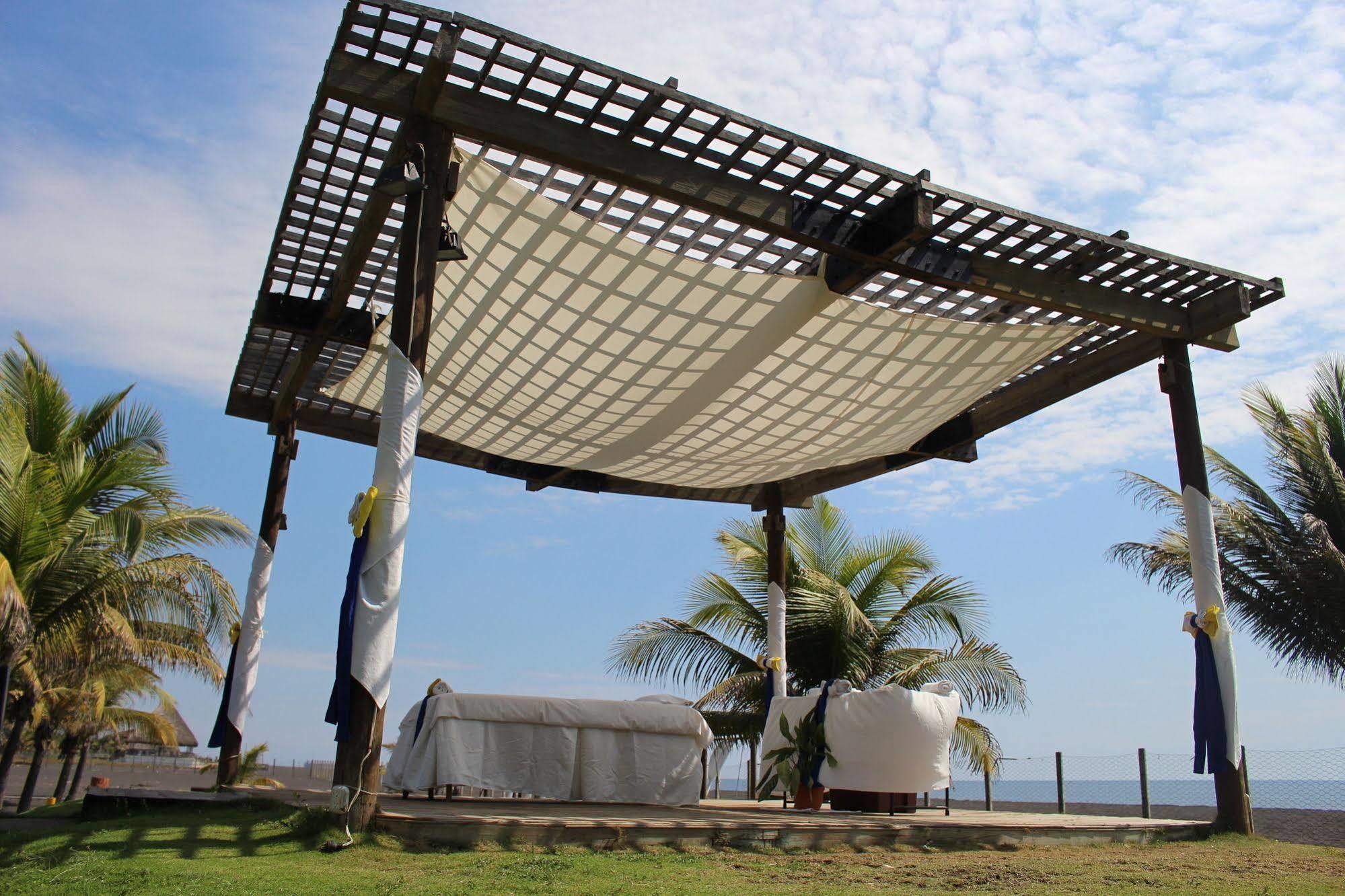 Hotel Soleil Pacifico Chulamar Exterior foto